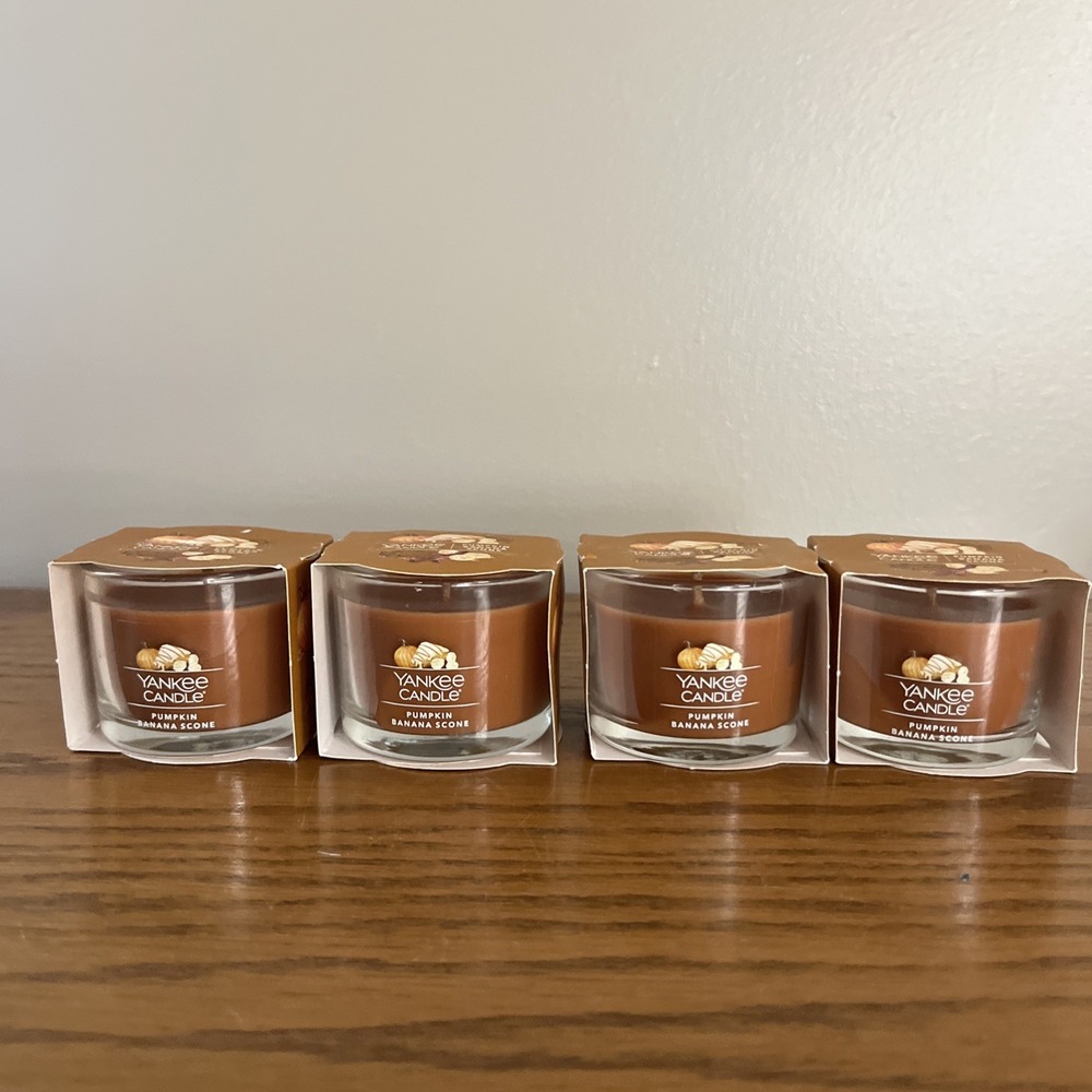 Lot of 4 Yankee Candle Brown Mini Holiday Candles in Pumpkin‎ Banana Scone